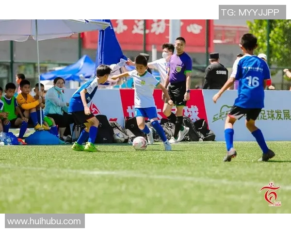 的士速递助力足球明星闪耀赛场展现风采与激情