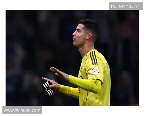 黑色足球明星的名字揭晓他在绿茵场上的传奇故事与成就